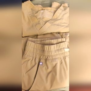 Figs Fionlite Light Oak Set